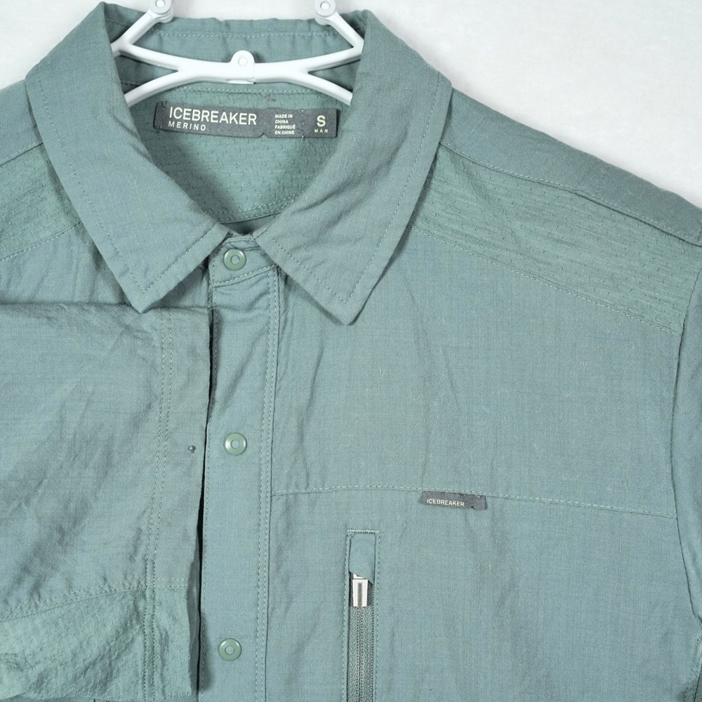 Icebreaker Merino Short Sleeve Button Up Shirt Mens Small Sage Green Hiking Zip